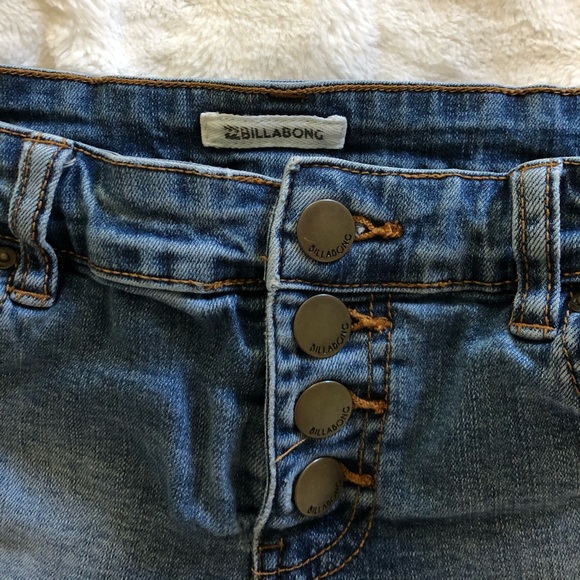 Billabong shorts🌊 - Picture 5 of 8